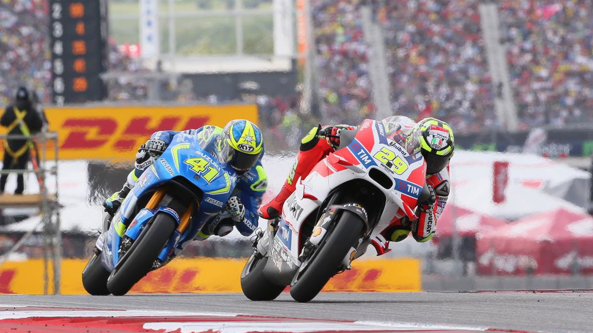 Andrea Iannone confirmed at Suzuki