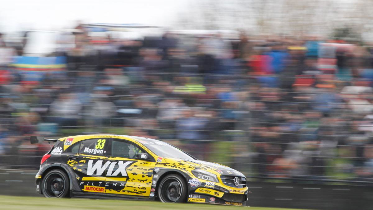 Morgan wins wild red-flag curtailed Thruxton opener