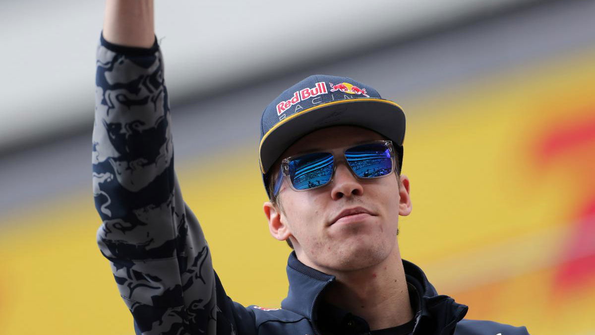 Kvyat 'demoted' to Toro Rosso for season