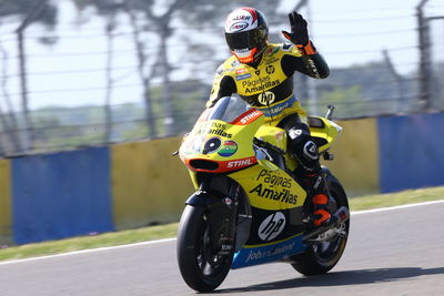 Moto2: Lowes on fire for pole in Spain