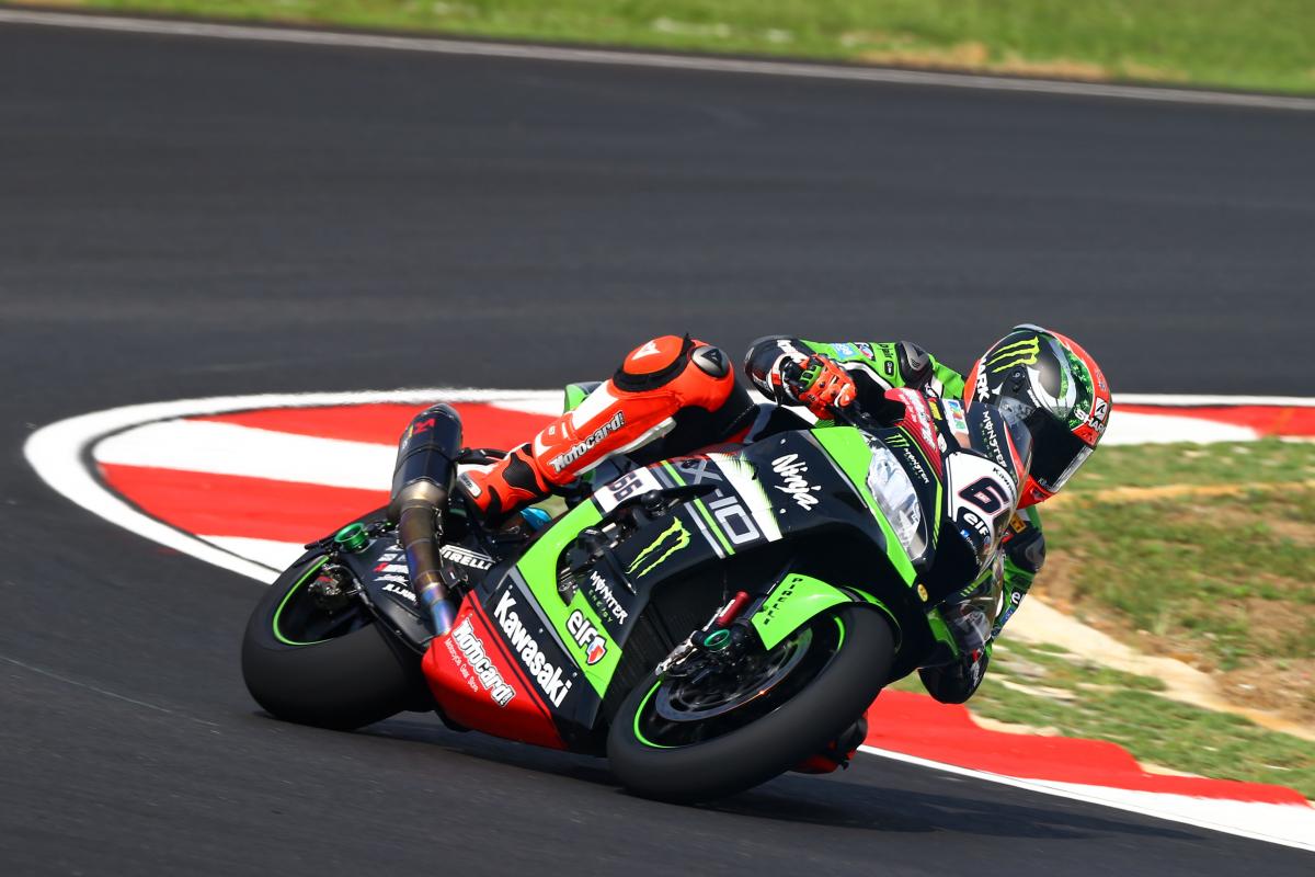 Sykes smashes lap record for Sepang pole