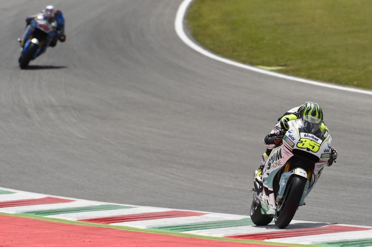 Lorenzo out-muscles Marquez, Rossi DNF