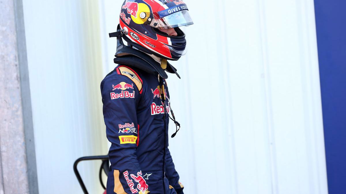 Kvyat escapes stewards punishment, keeps eighth
