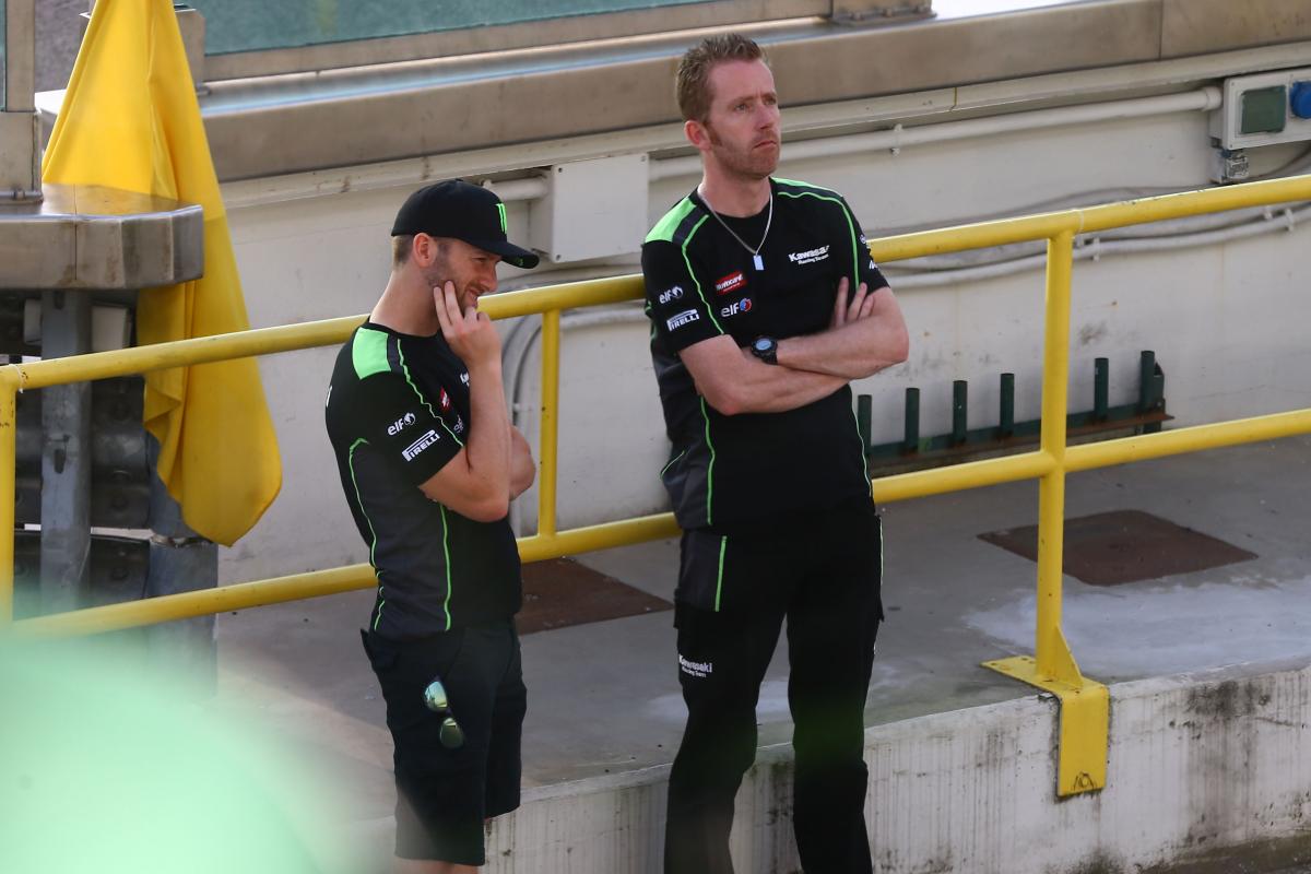 van der Mark rescues vital points on wrecked Honda