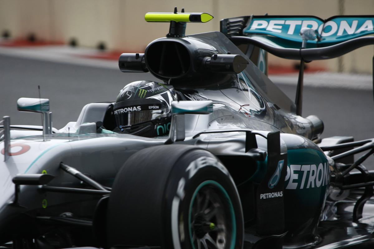 Vettel mocks Verstappen kerb complaints