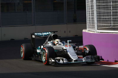 Bottas misses FP3 after drain cover damage