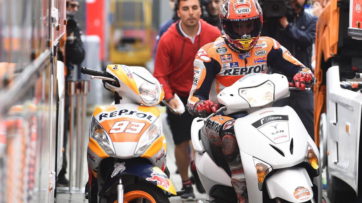 Marquez describes massive save, scooter snatch