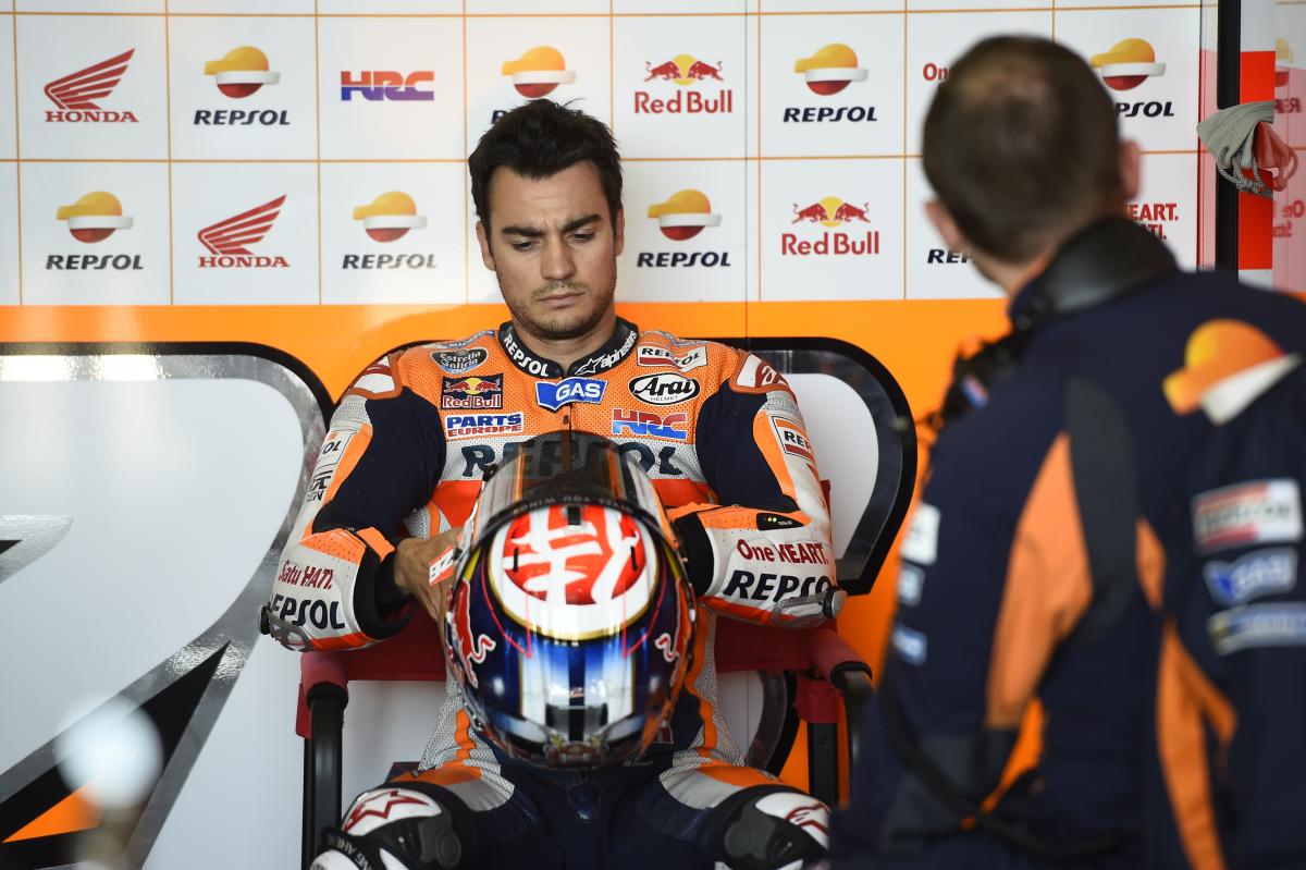 Should riders have radios in MotoGP?