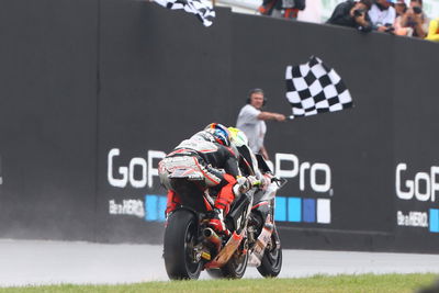 Moto2: Zarco wins wet Folger battle - Rins, Lowes fall