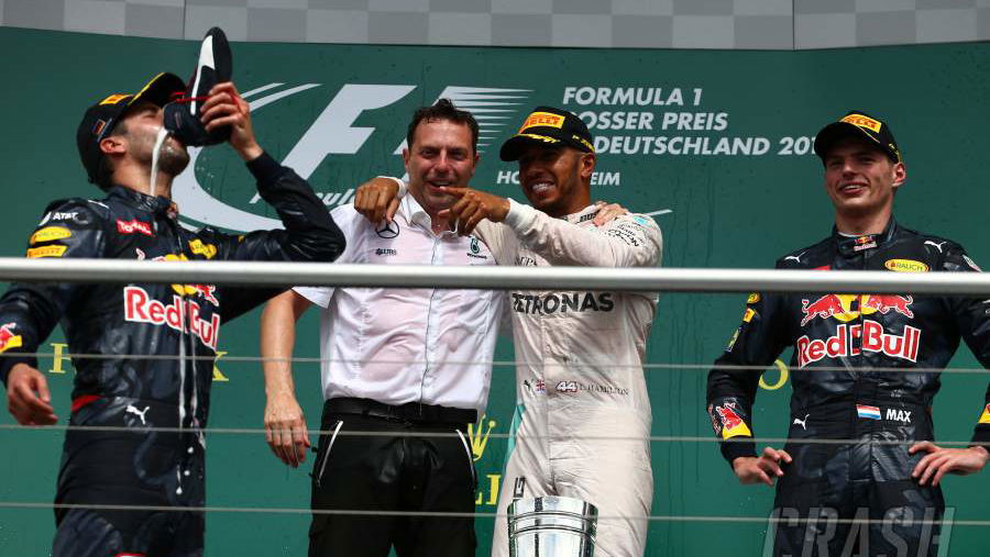 Hamilton: Zero chance I'll do a shoey - it's disgusting!