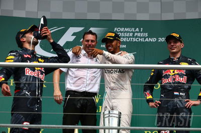 Hamilton: Zero chance I'll do a shoey - it's disgusting!