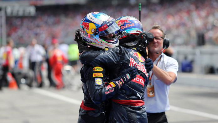 Ricciardo praises teamwork as Red Bull overhauls Ferrari