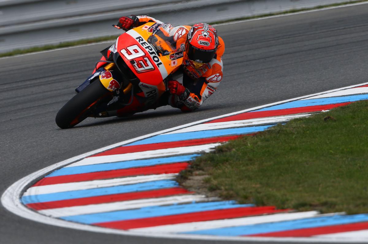 Redding tops wet warm-up