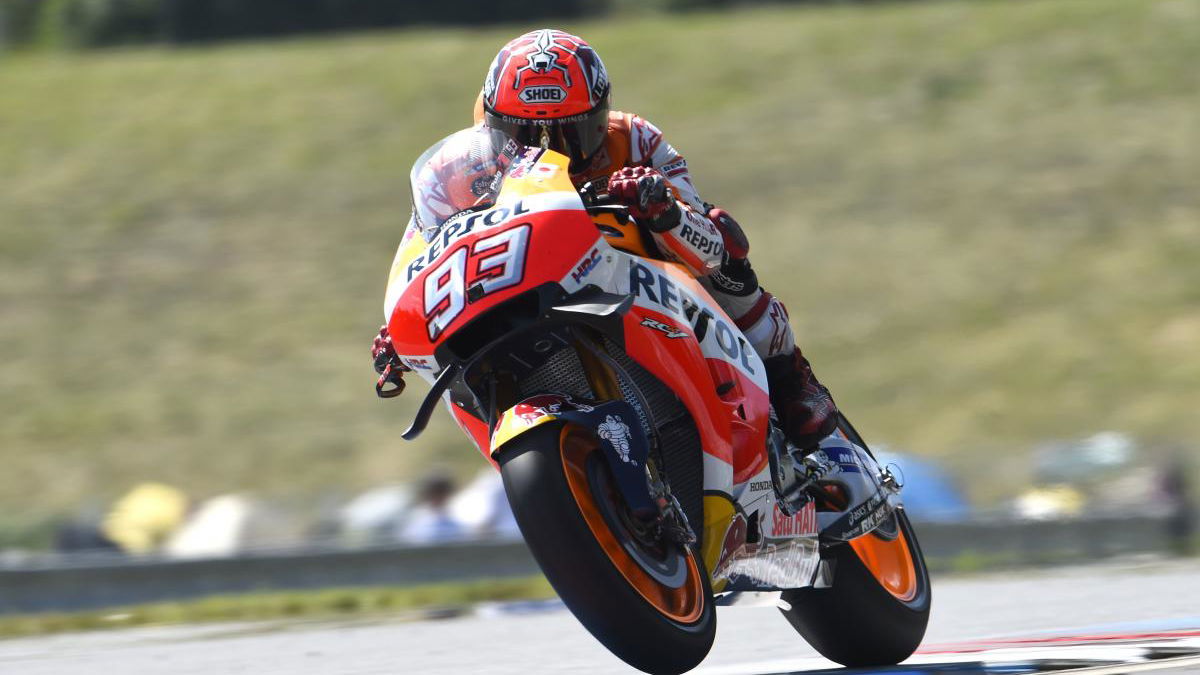 Wheelie fix proves elusive for Marquez