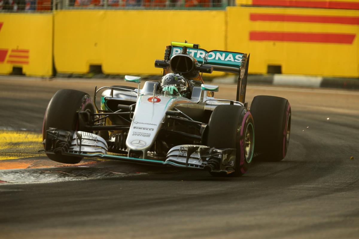 'Confidence close to zero' as Grosjean crashes again