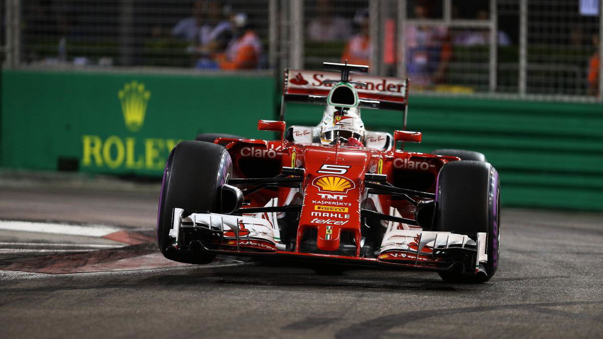 Going around on 3 wheels doesn't work - Vettel