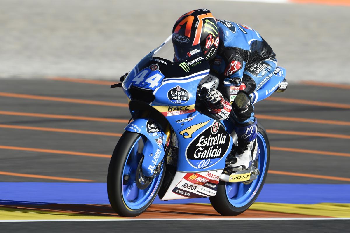 Moto3: Brave wet lap sees Binder snatch pole