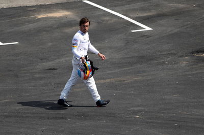 Alonso turns cameraman for more Interlagos hijinks