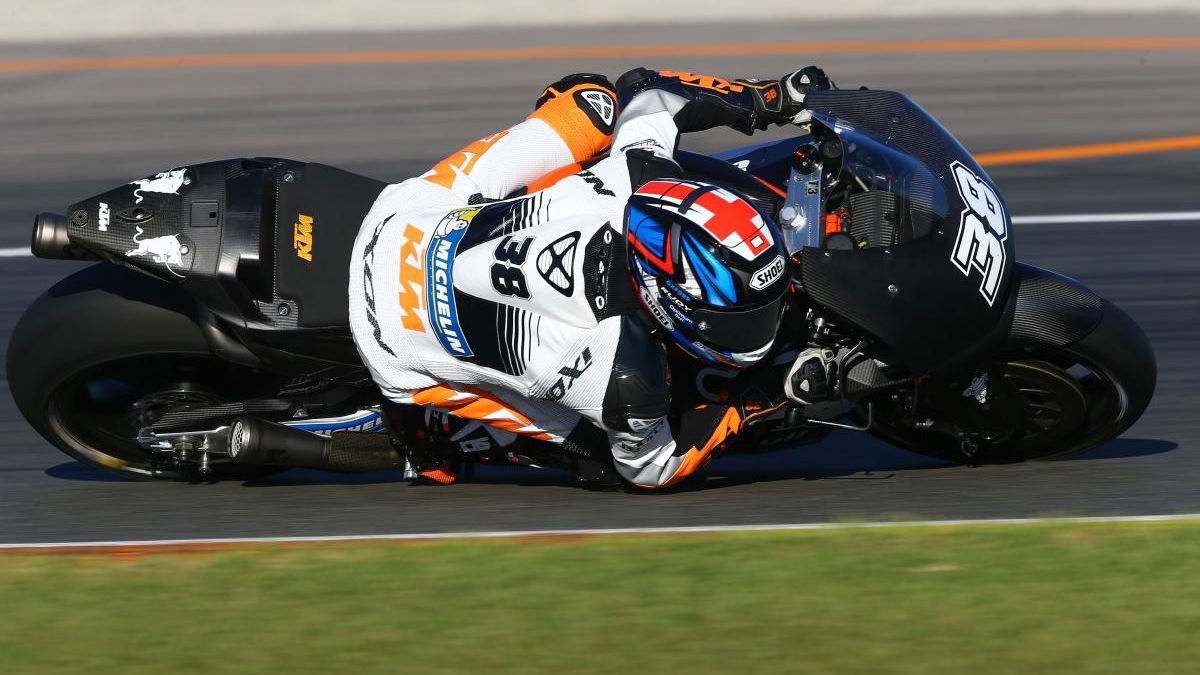 Should KTM keep 'screamer' engine?