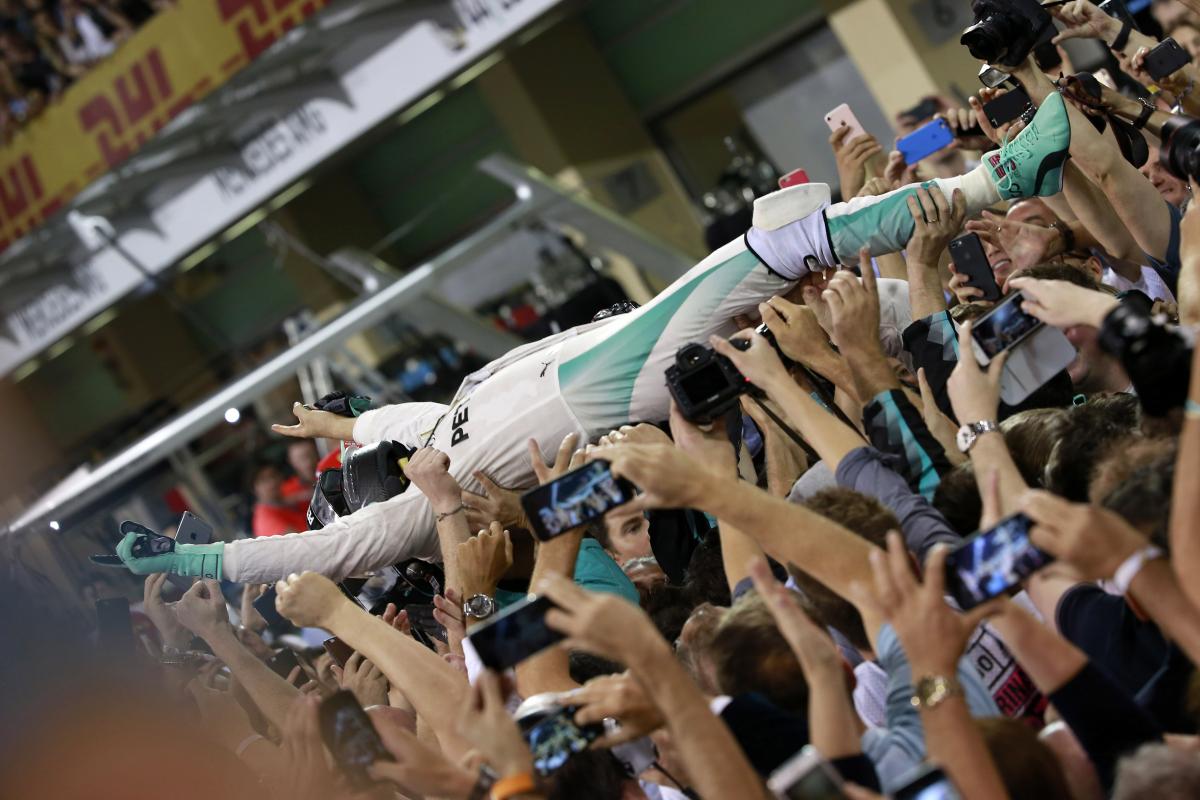 Vettel: Hamilton backed up too much to pass Rosberg