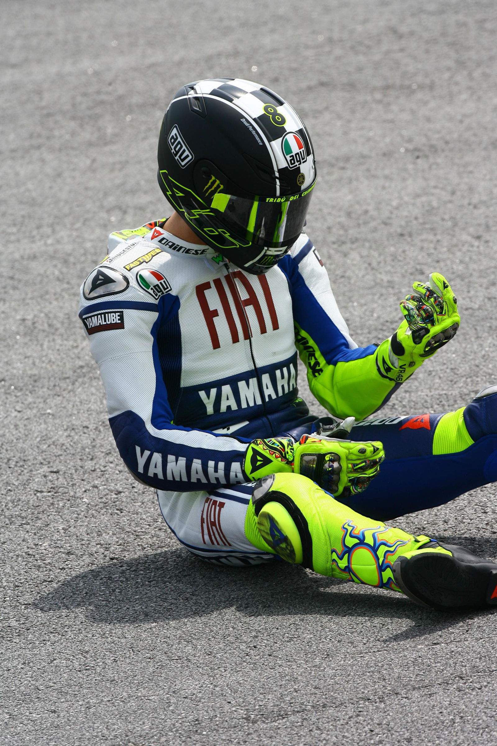 Rossi after crash, Sepang MotoGP tests 2009