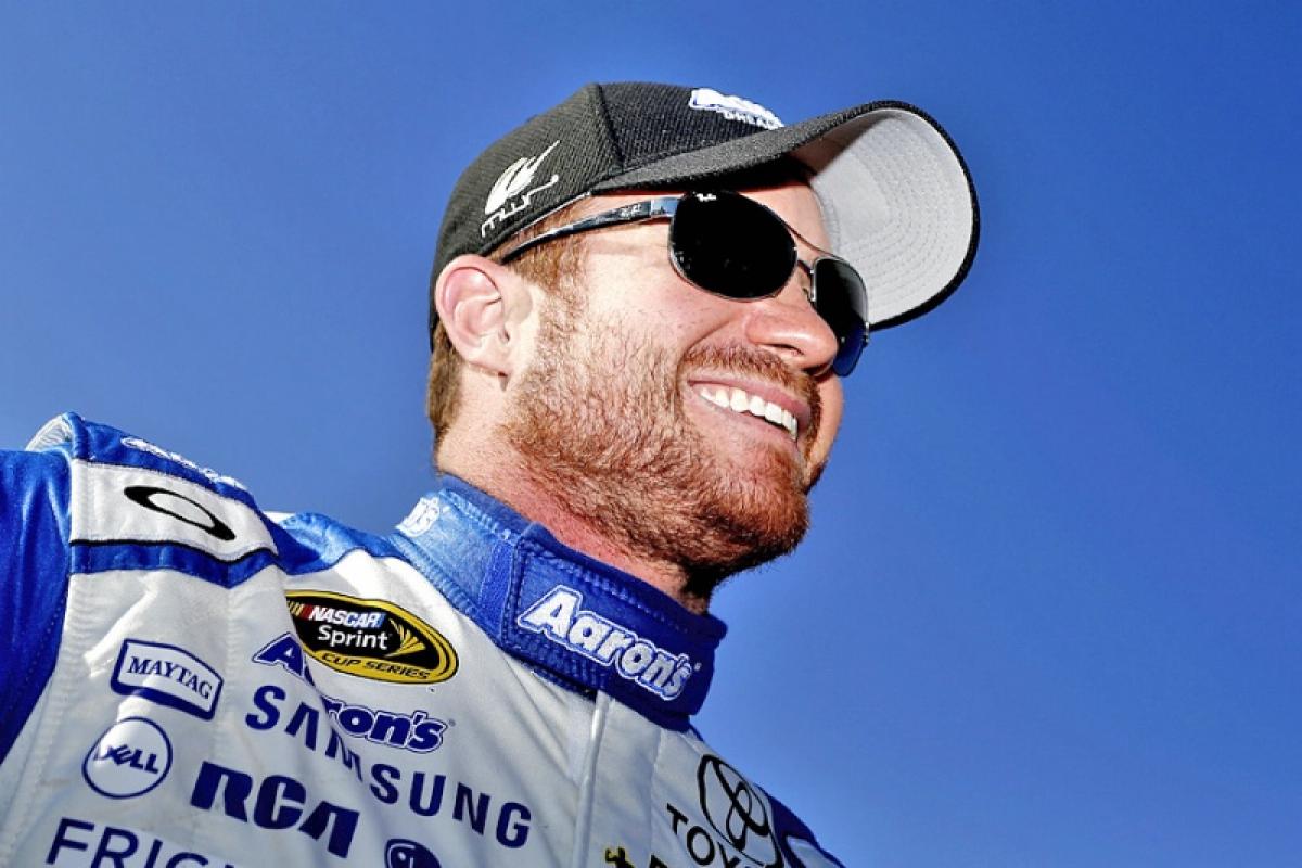Kurt Busch completes Fontana practice sweep