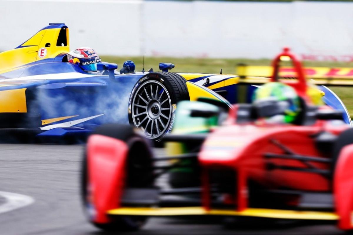 Formula E limits number of driver changes