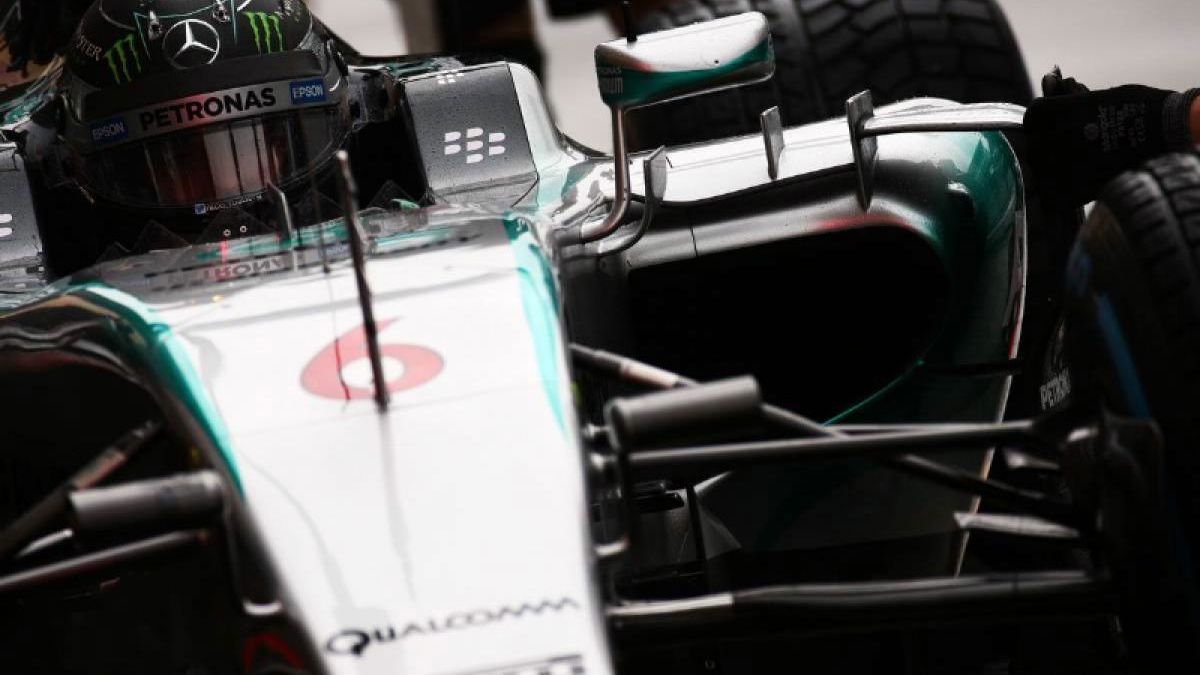 FIA forging ahead with Mercedes' 'halo' canopy evaluation