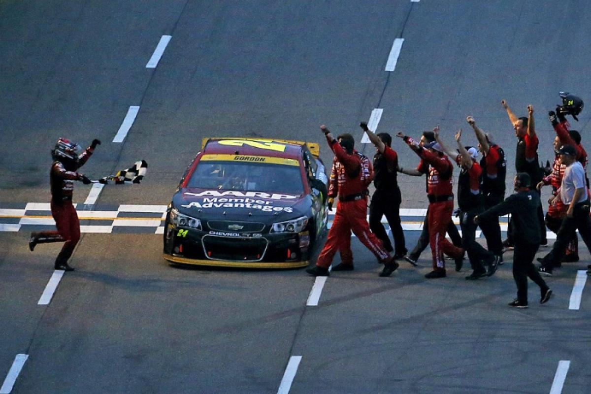 Kenseth suspended for Logano retaliation