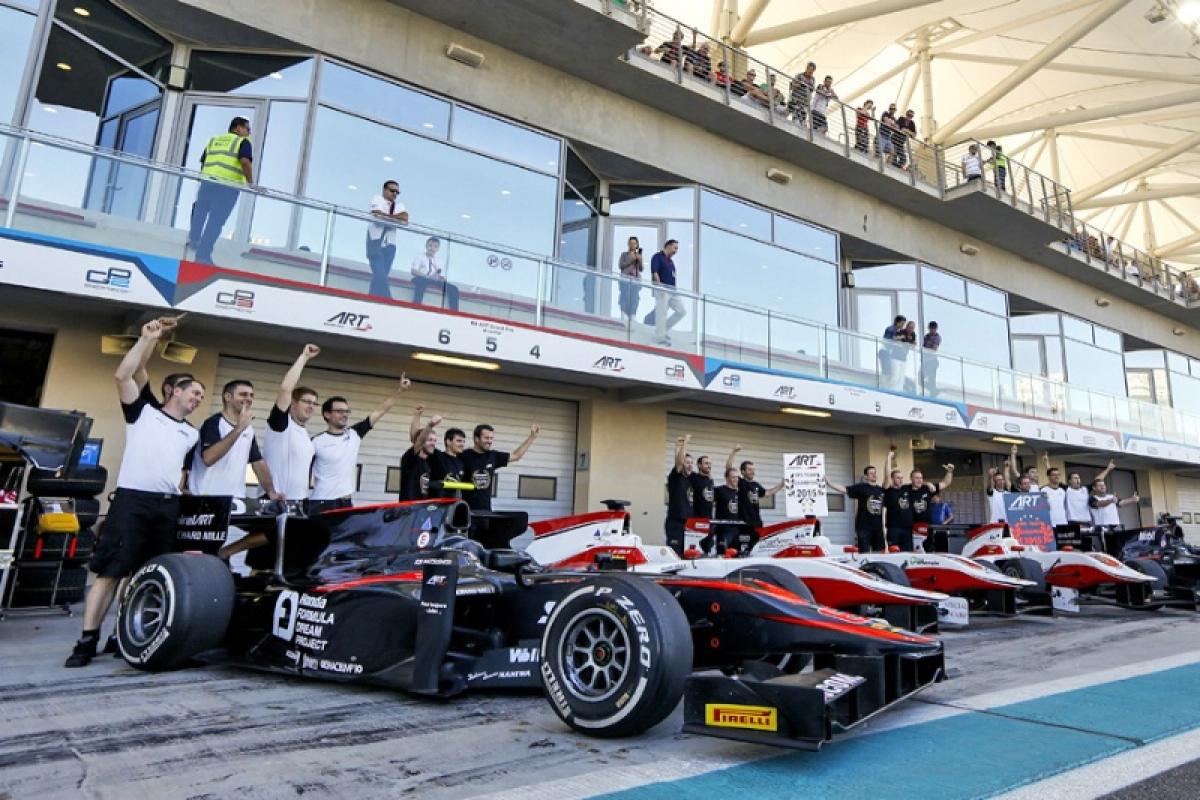 Final GP2 race of 2015 cancelled after huge first lap crash