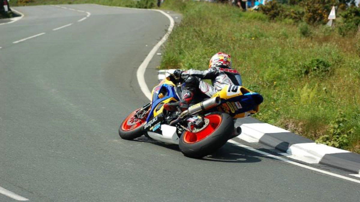Former TT star Shaun Harris 'critical' in hospital