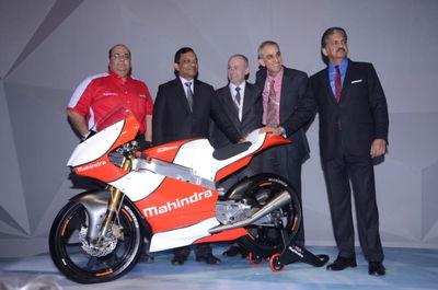 Mahindra unveils 2016 Moto3 racer