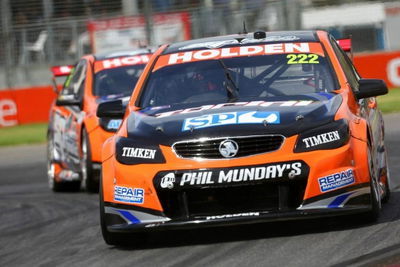 Courtney resists Whincup in classic Clipsal encounter