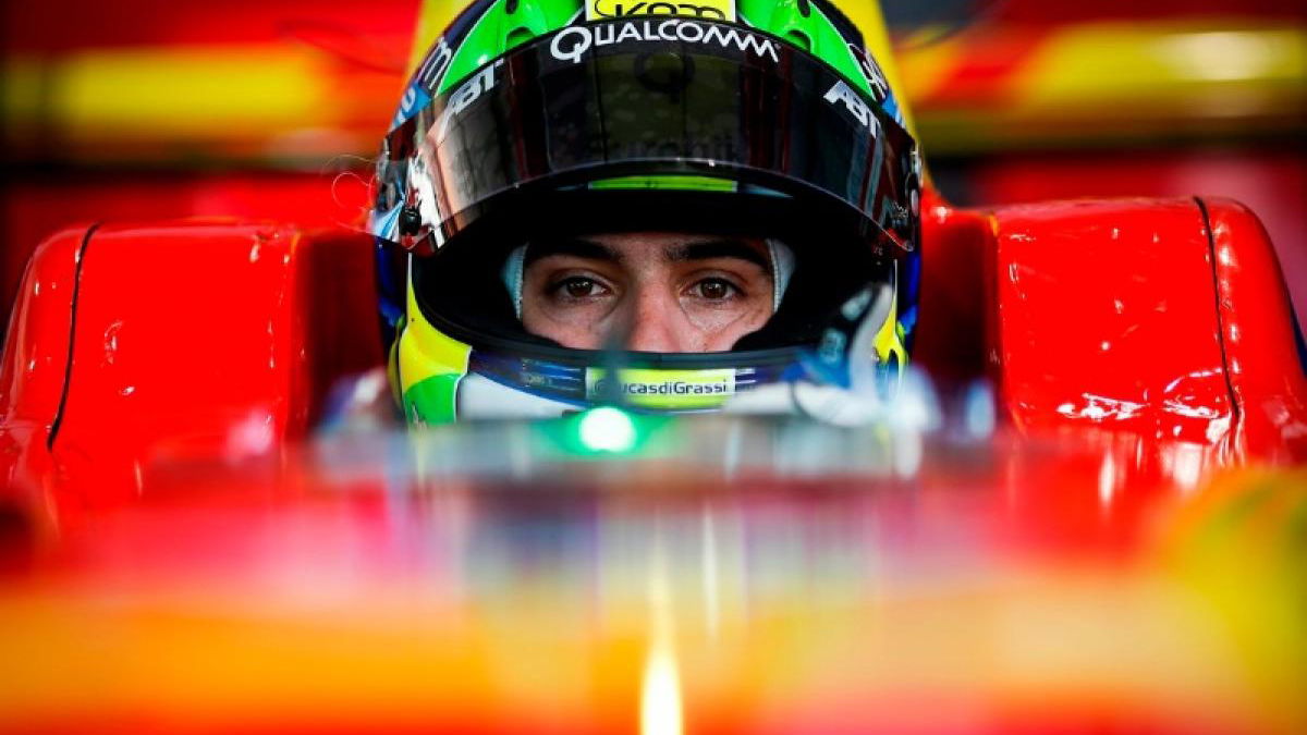 di Grassi takes championship lead with win after rivals' errors