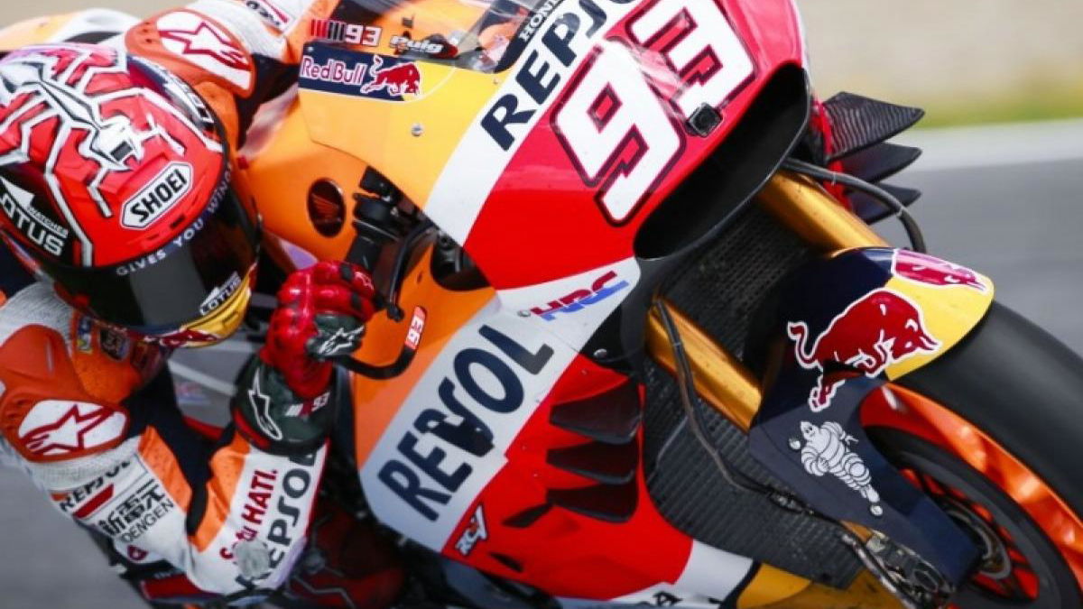 Six wings for Marquez!