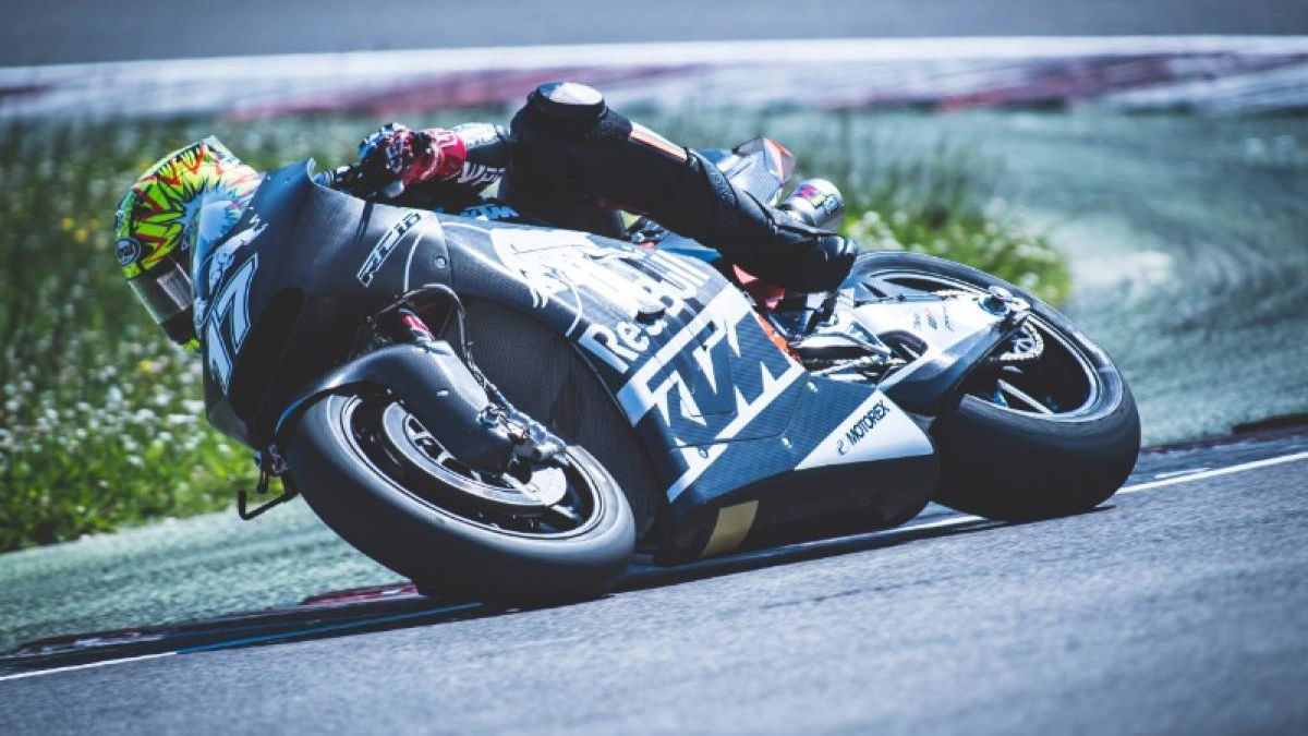 Karel Abraham makes KTM MotoGP debut