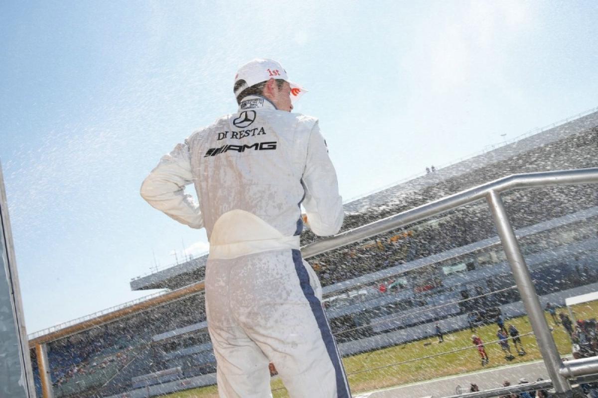 Mortara dominates incident-filled opener