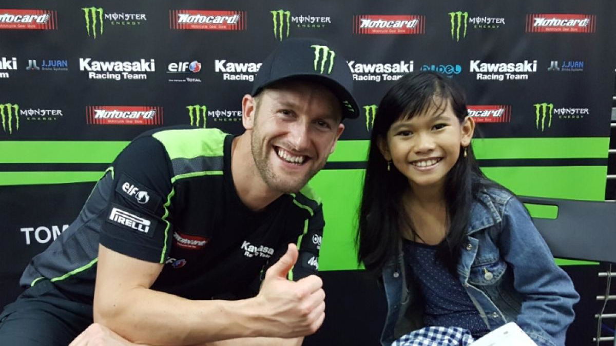 Shaina interviews Tom Sykes!