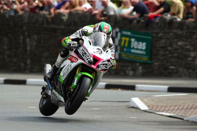 TT 2016: Paul Shoesmith killed in practice incident