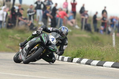 TT 2016: Hutchy equals Hailwood with terrific treble