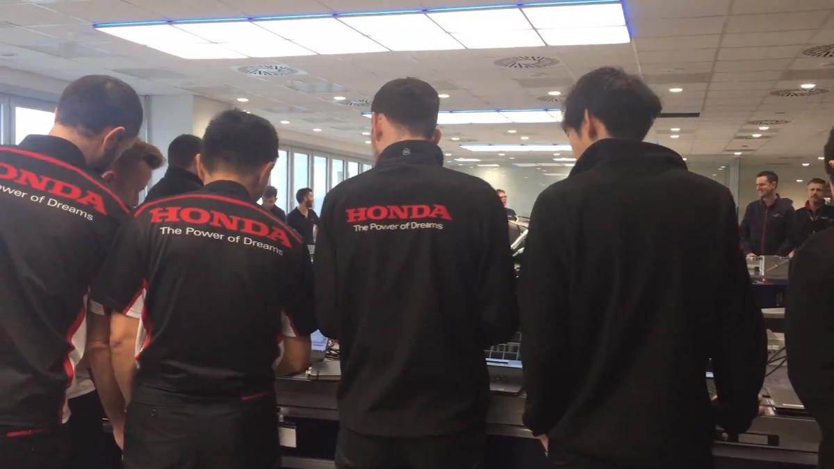 Toro Rosso Reveals Honda F1 Power Unit Firing Up