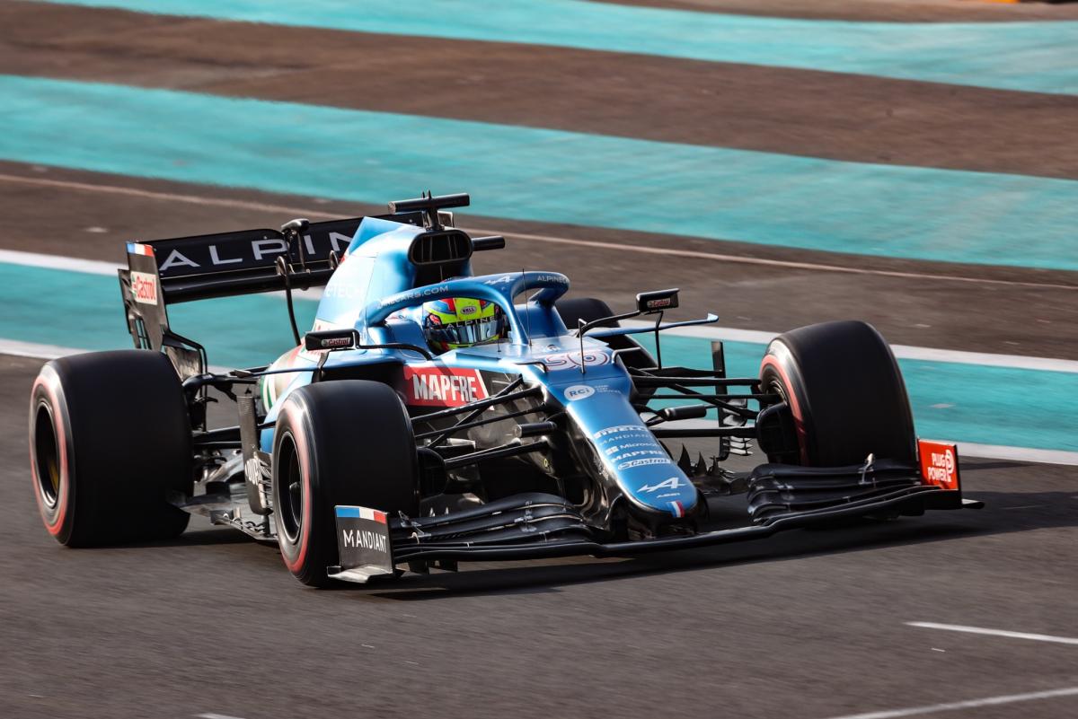 Alpine reveals 2022 Formula 1 car, the A522