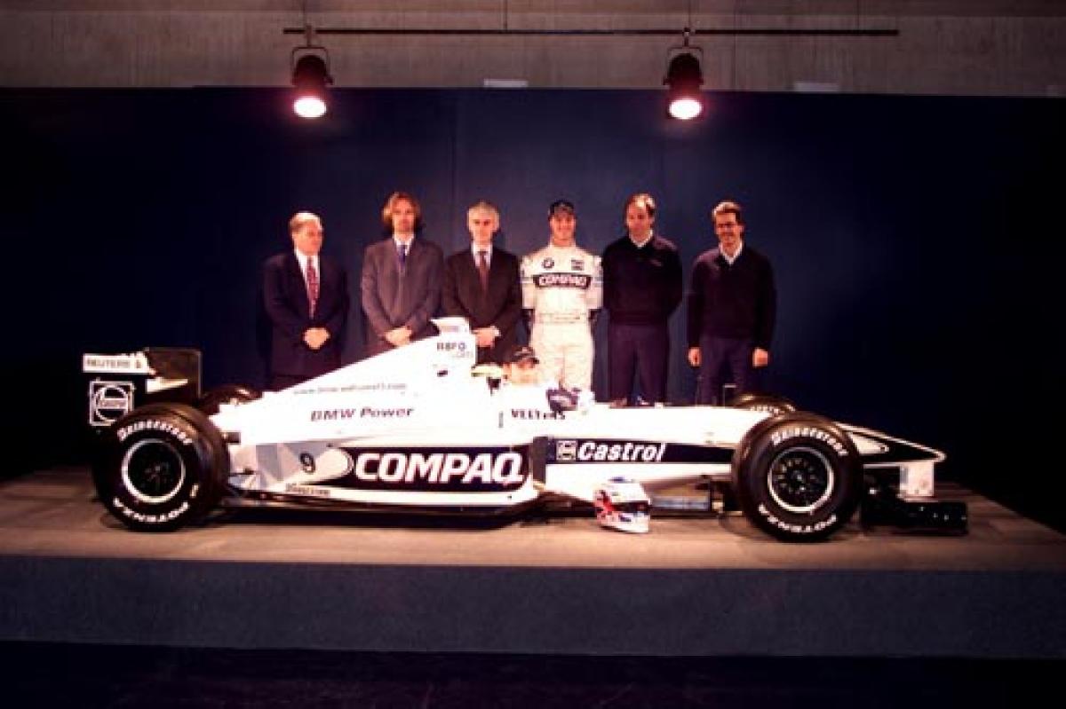 Williams Unveils Compaq Fw22 F1 News Crash