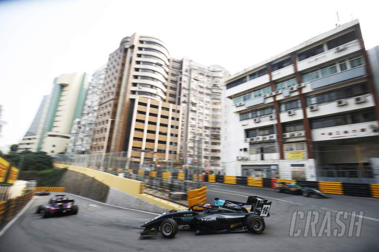 Hughes menempati pole sementara setelah membuka kualifikasi F3 Makau