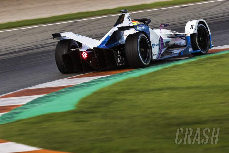 Sims tops opening day of Formula E pre-season testing