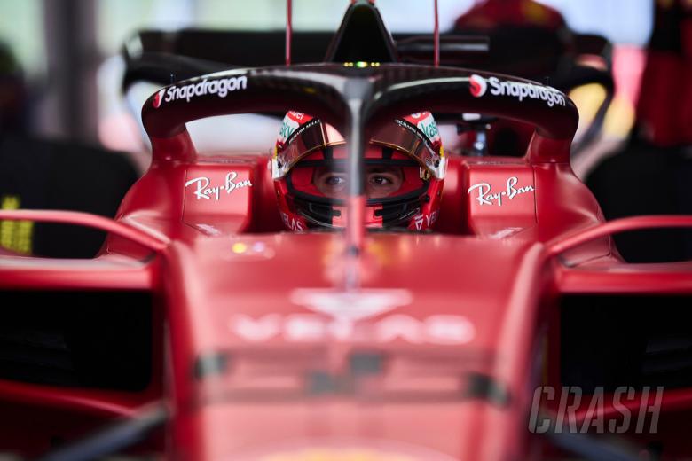 Sainz Mengendarai Ferrari F1-75 dalam Sesi Shakedown di Barcelona