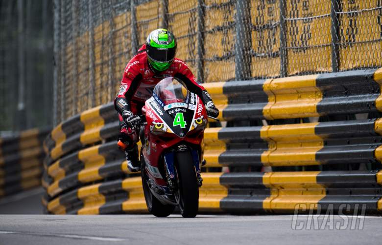 Macau GP: Irwin bags pole with record lap