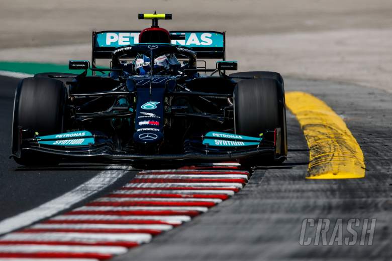 Mercedes F1 pair encouraged by performance in hotter temperatures