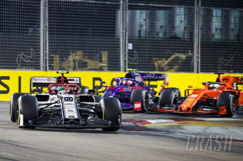F1 untuk terus maju dengan perubahan format "eksperimental" 2020
