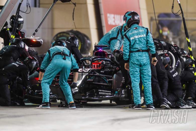 Tim Mercedes F1 sedang diselidiki karena 'colossal pit stop f *** up'